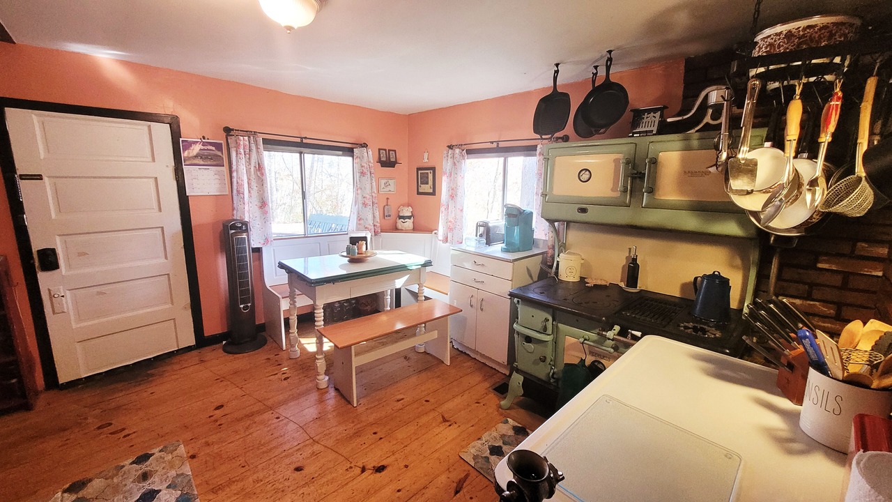 Photo of Kitchen in Shinhopple