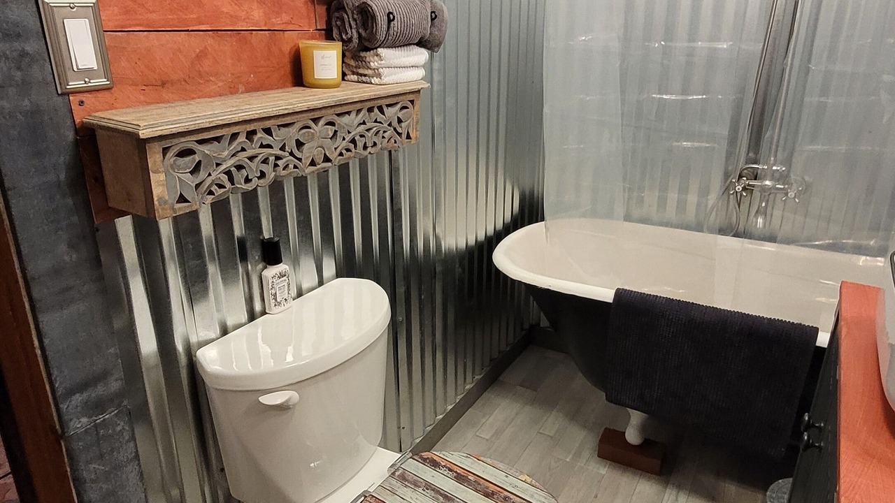 Photo of Bathroom in Shinhopple