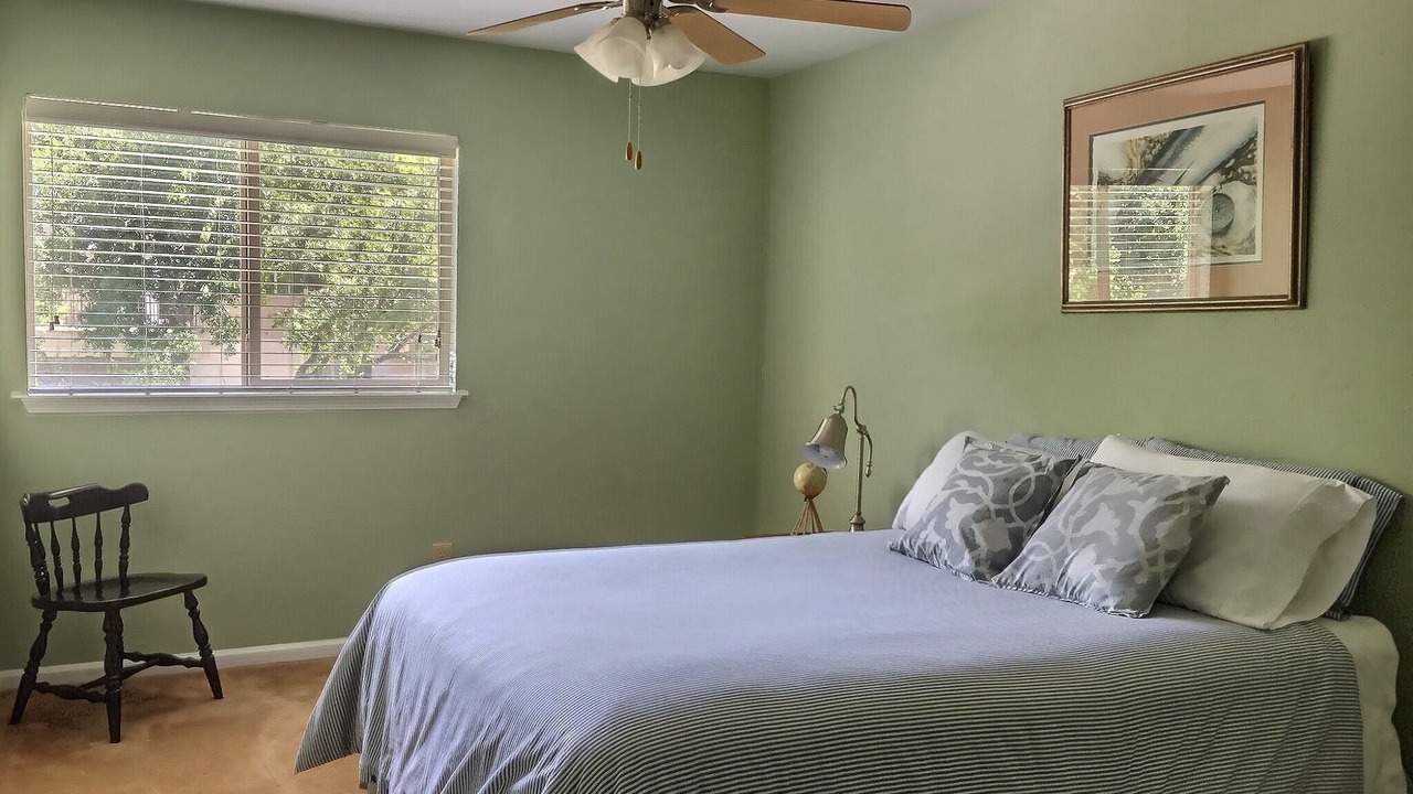 Photo of Bedroom in Horseshoe Bay