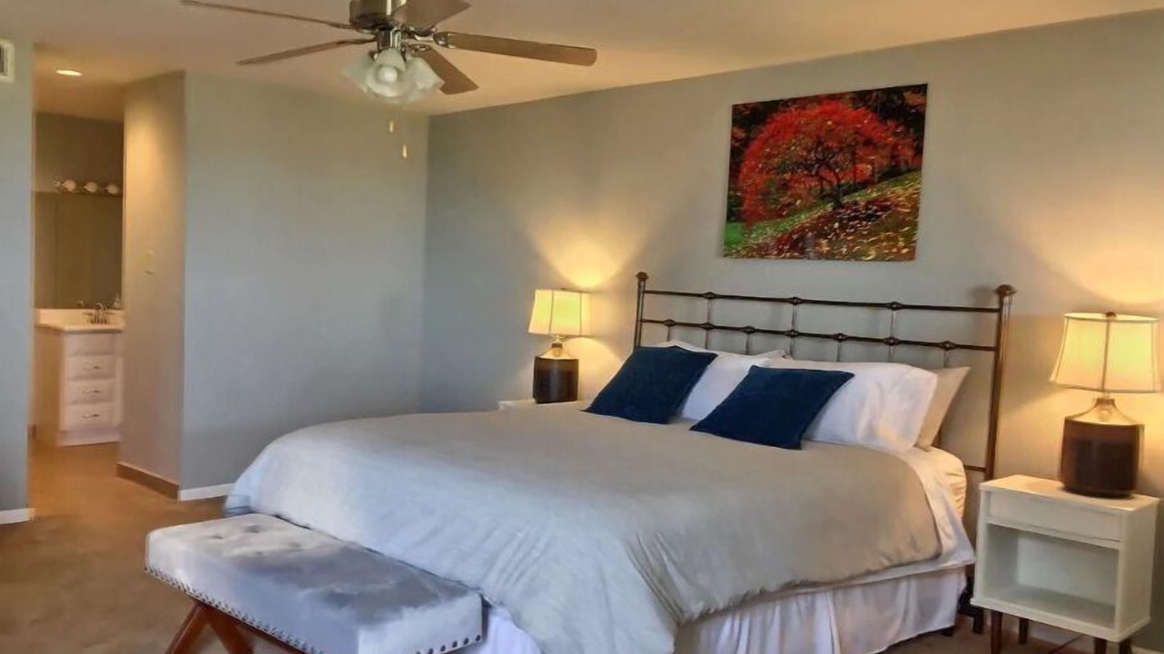 Photo of Bedroom in Horseshoe Bay