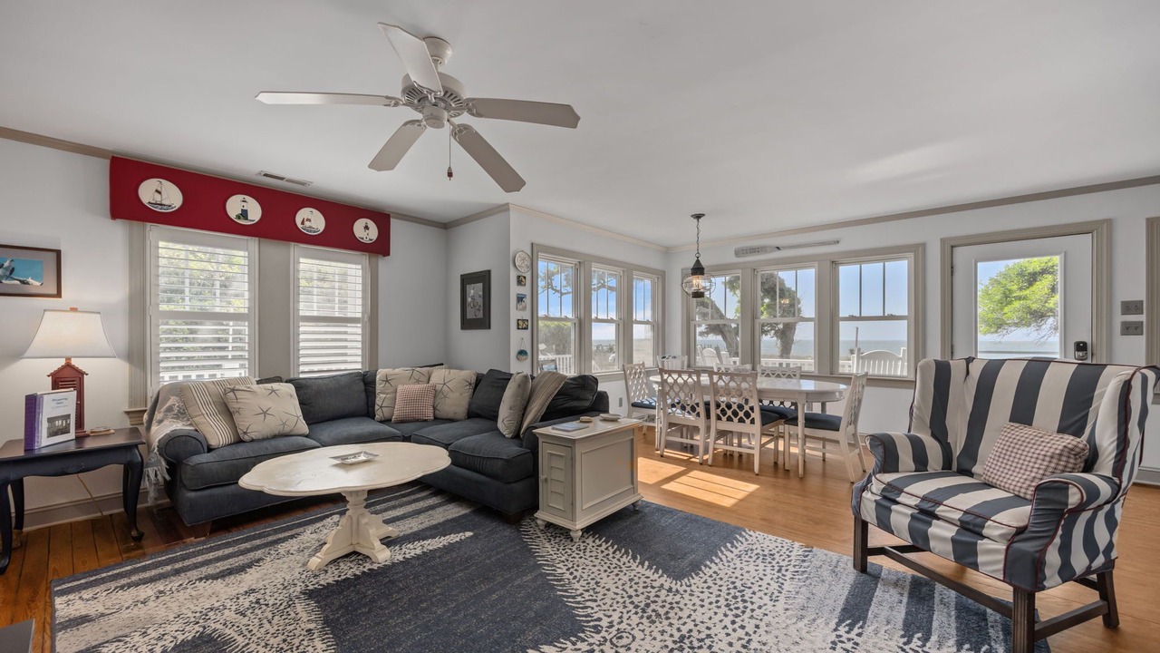 Photo of Livingroom in Harkers Island