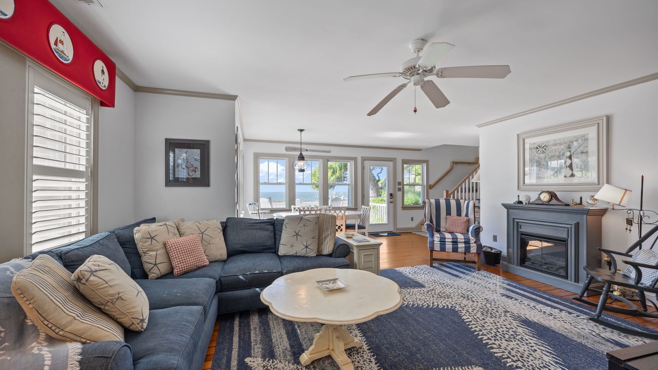 Photo of Livingroom in Harkers Island