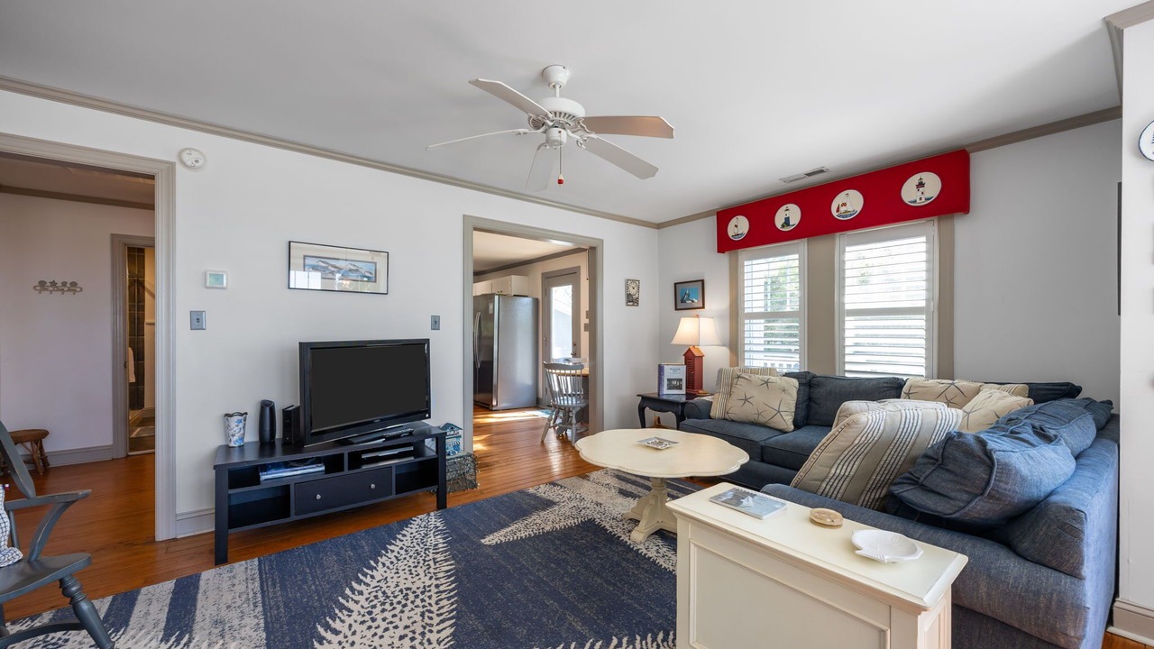 Photo of Livingroom in Harkers Island