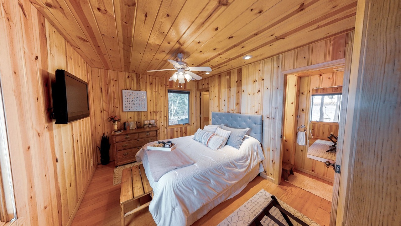 Photo of Bathroom in Sturgeon Bay