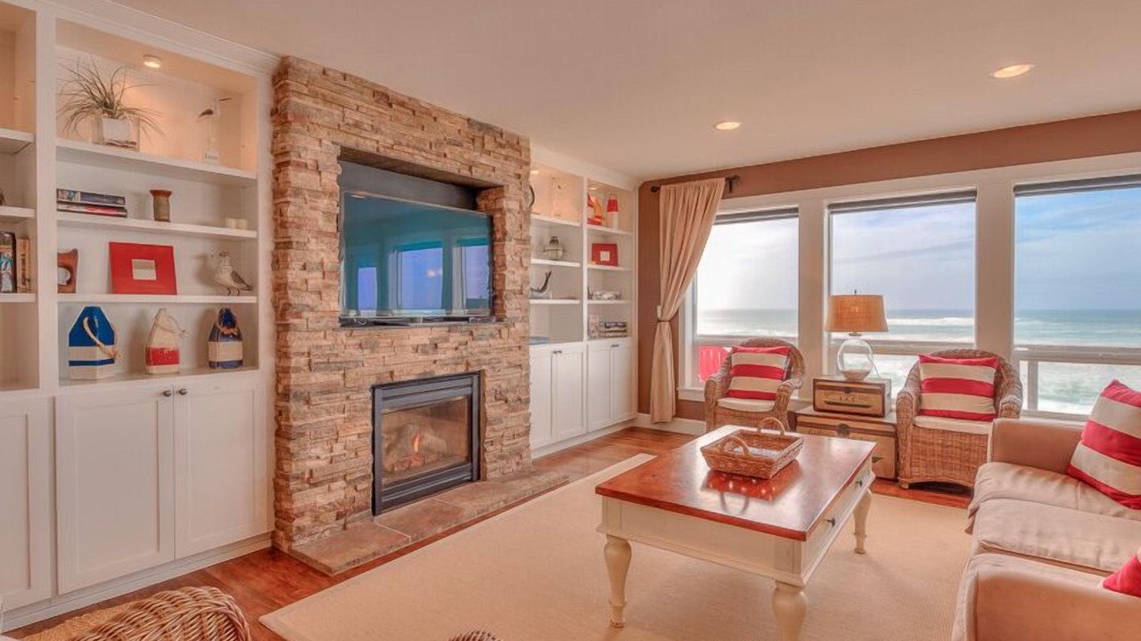 Photo of Bedroom in Lincoln City