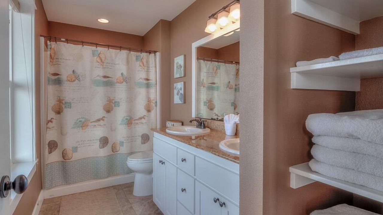 Photo of Bathroom in Lincoln City