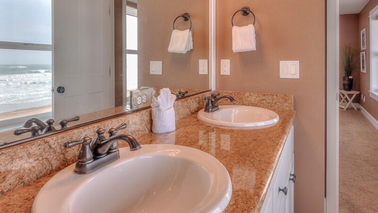 Photo of Others in Lincoln City