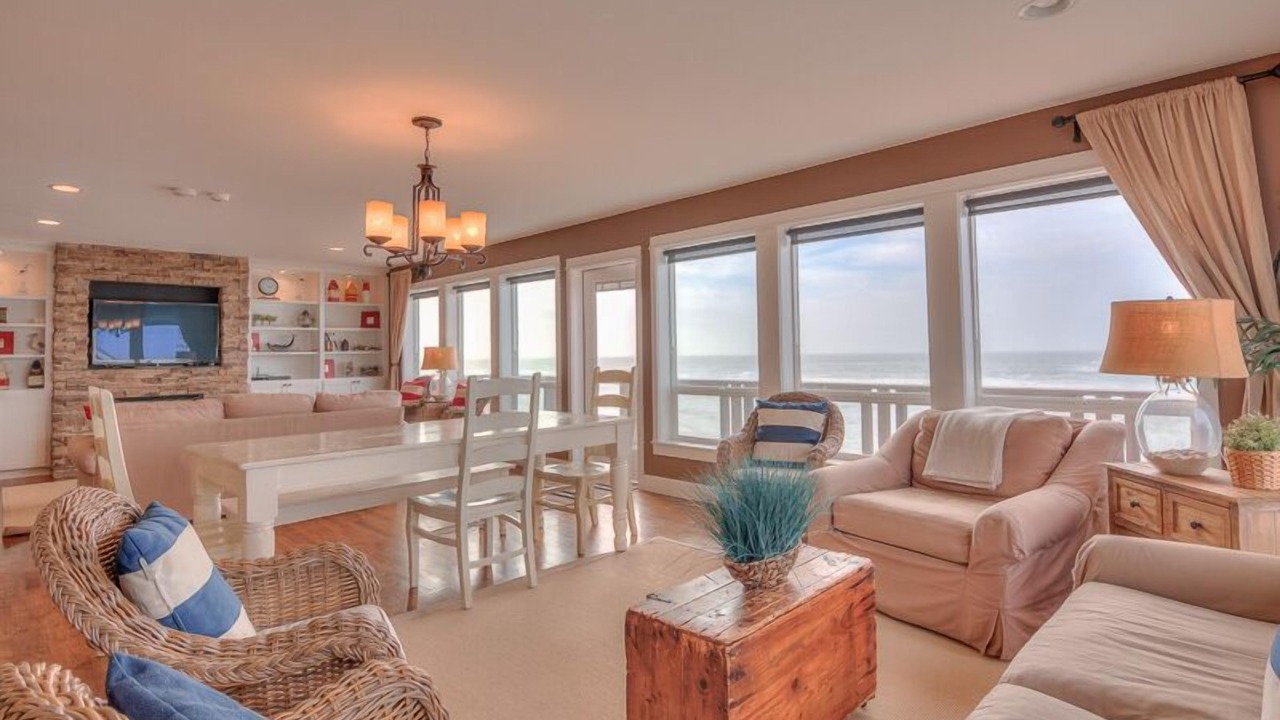 Photo of Others in Lincoln City