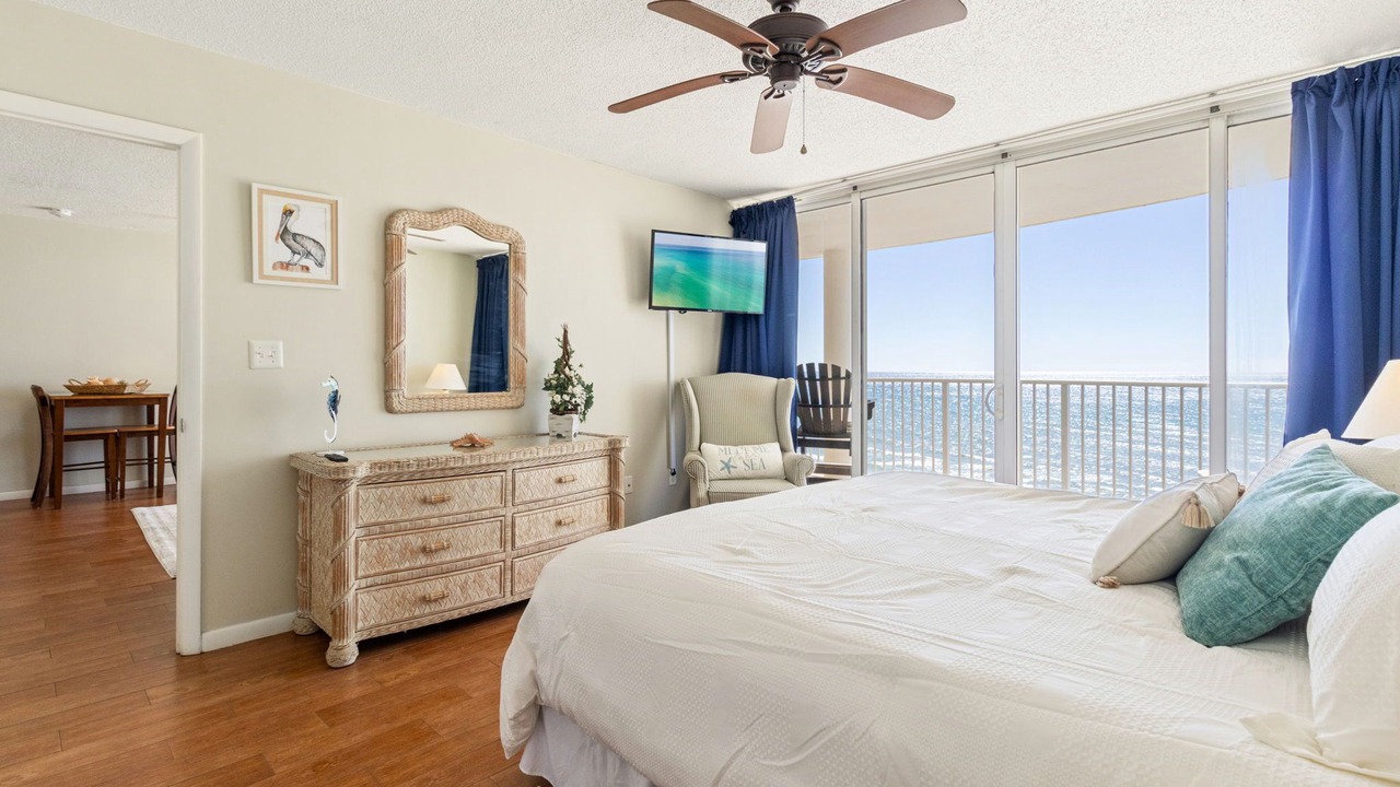 Photo of Bedroom in Long Beach