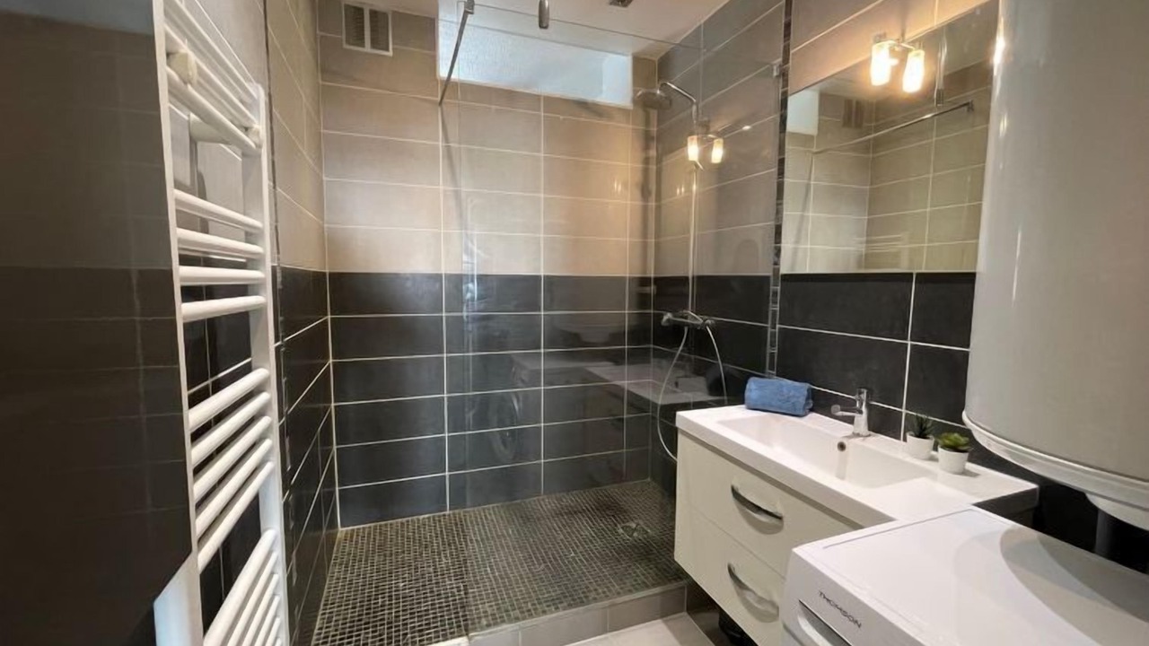 Photo of Bathroom in La Grande-Motte