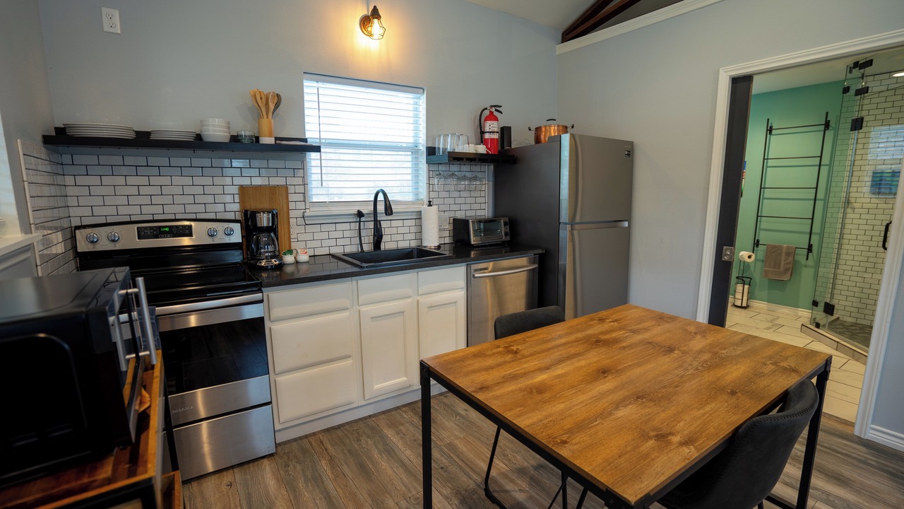 Photo of Kitchen in Canyon Lake