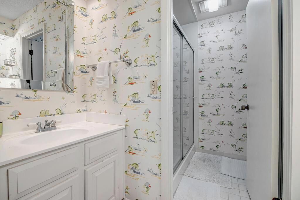 Photo of Bathroom in Sawgrass
