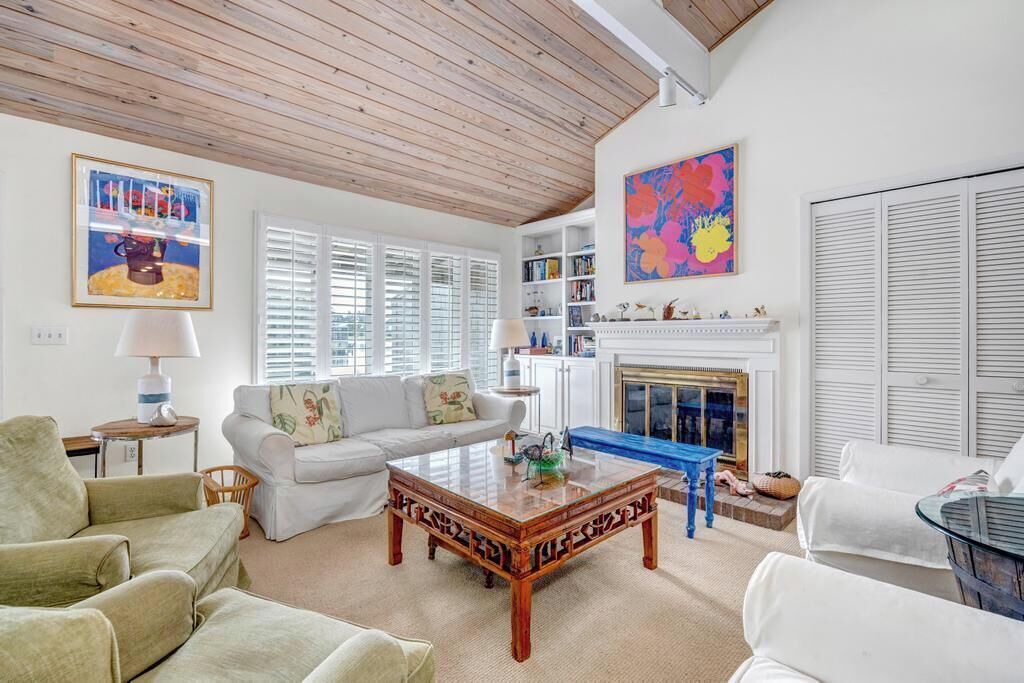Photo of Livingroom in Sawgrass