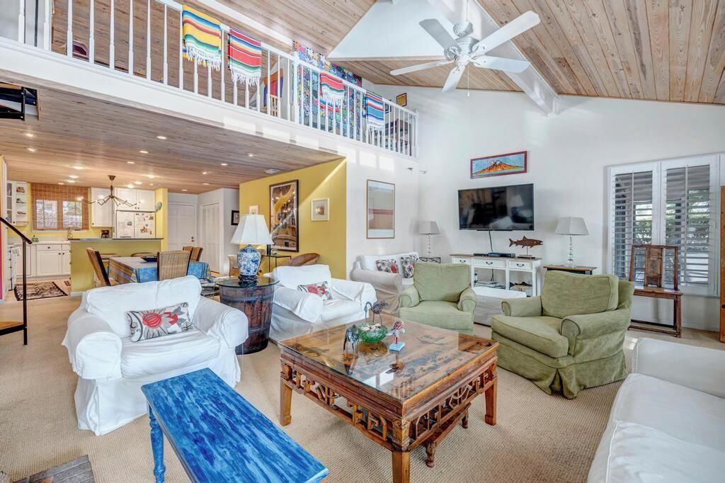Photo of Livingroom in Sawgrass