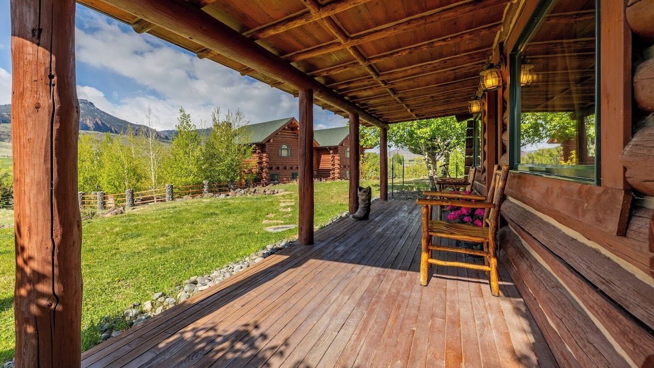 Photo of Outdoor in Wapiti