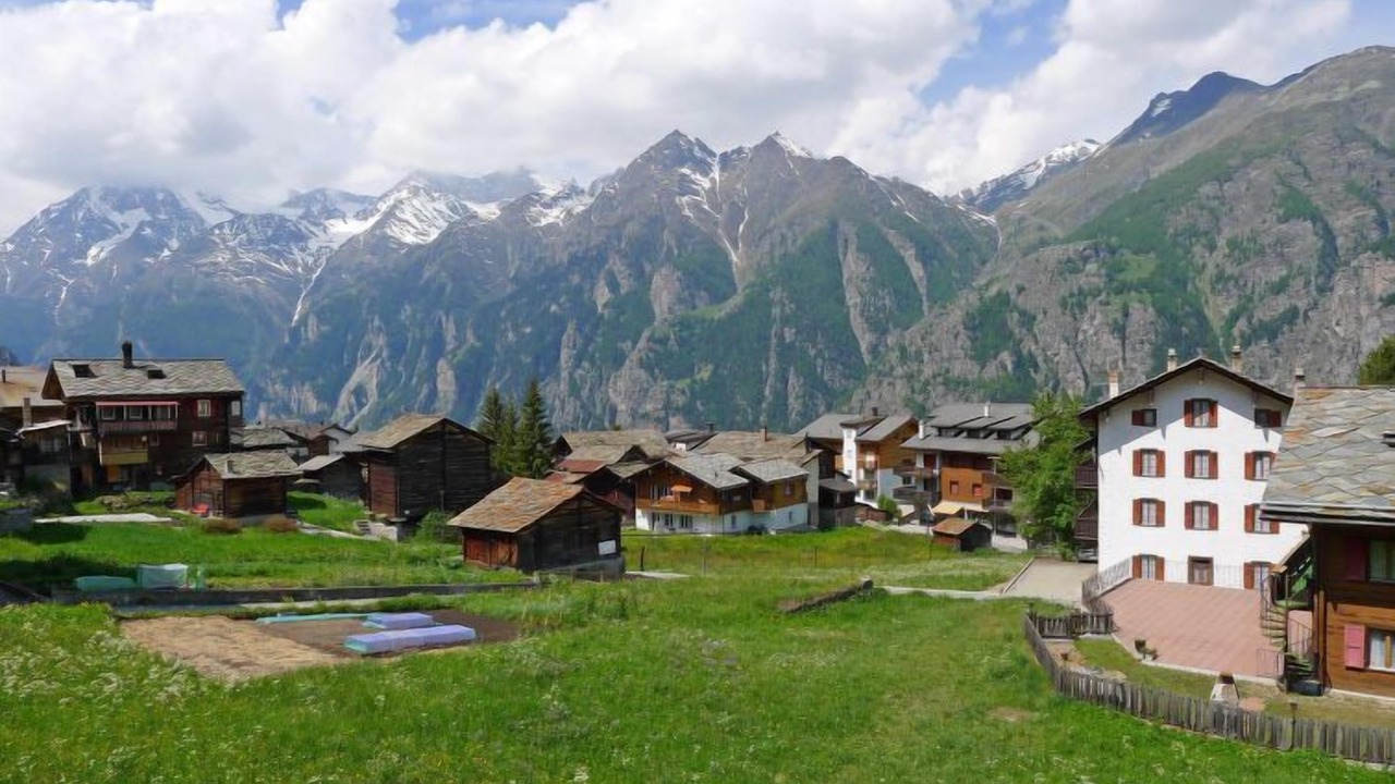 Photo of Others in Graechen