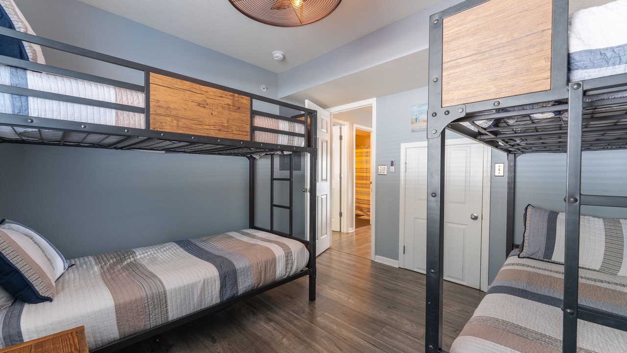 Photo of Bedroom in Camdenton