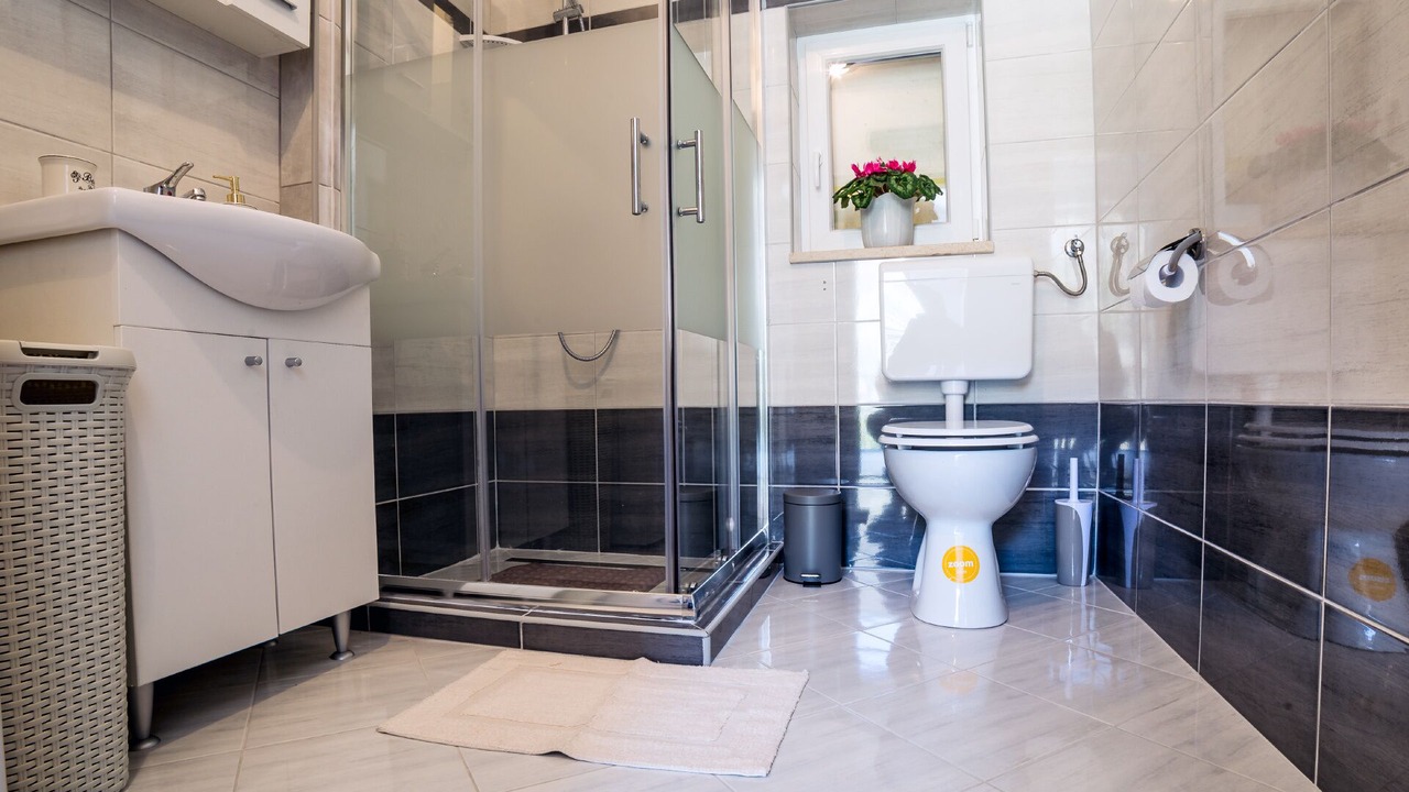 Photo of Bathroom in Golovik