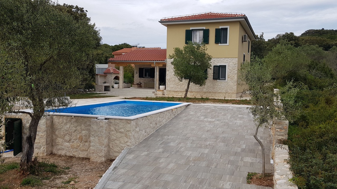 Photo of Outdoor in Verunic