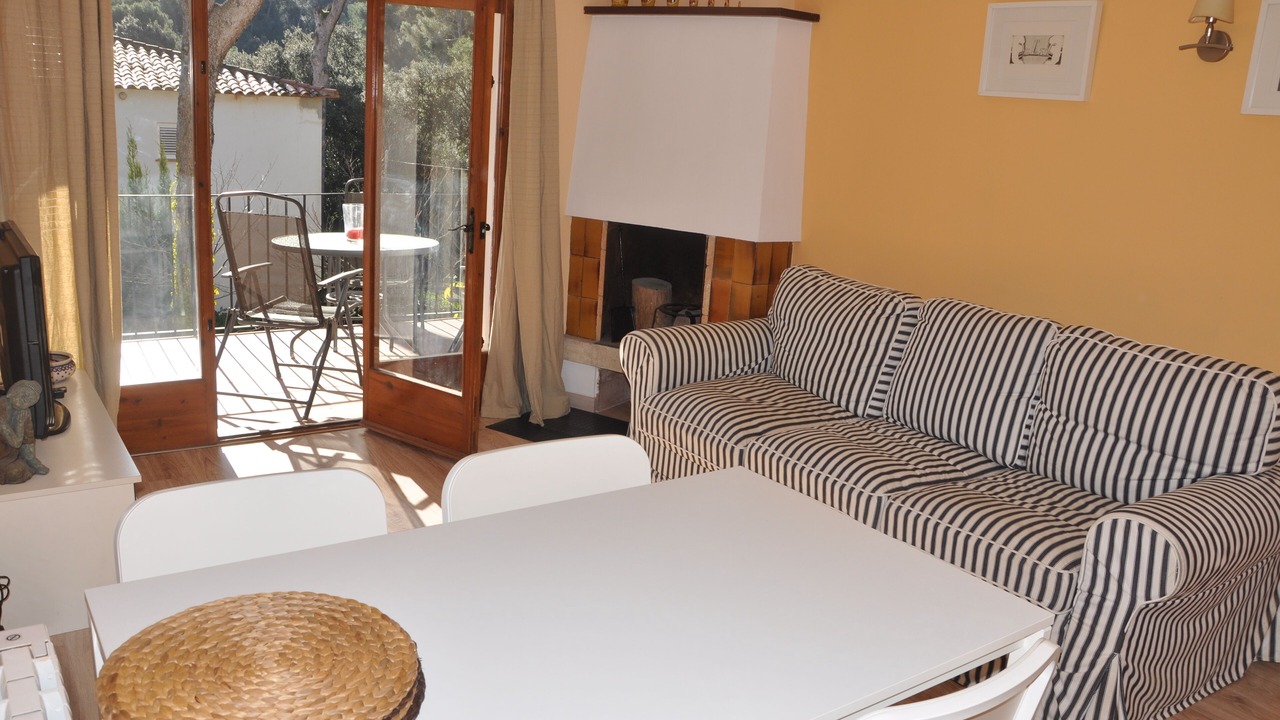 Photo of Livingroom in Tamariu