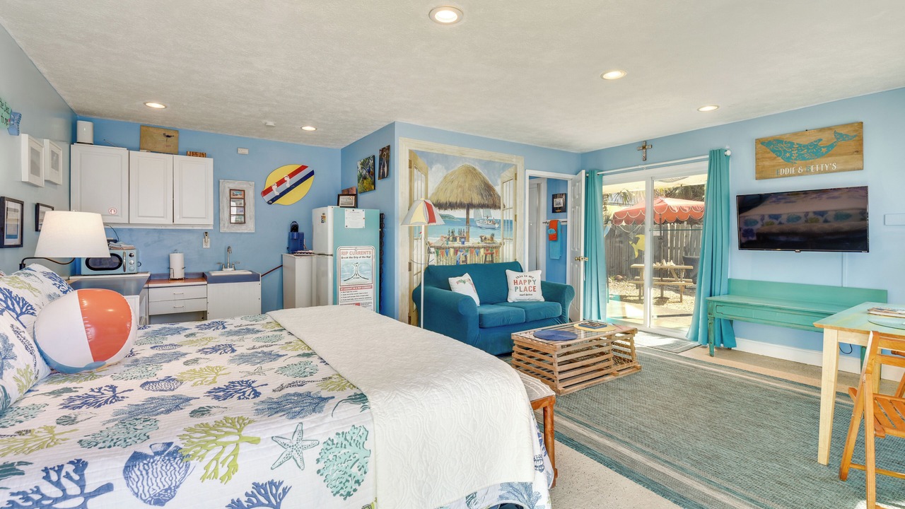 Photo of Others in Bel Air