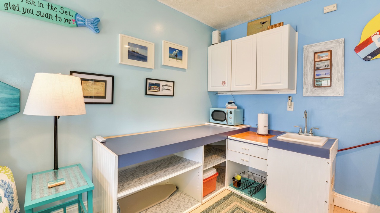 Photo of Others in Bel Air