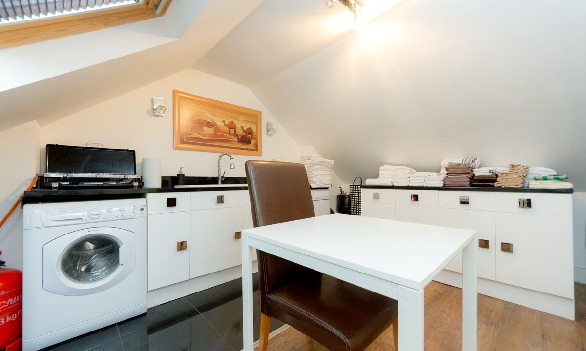 Photo of Others in Graveney