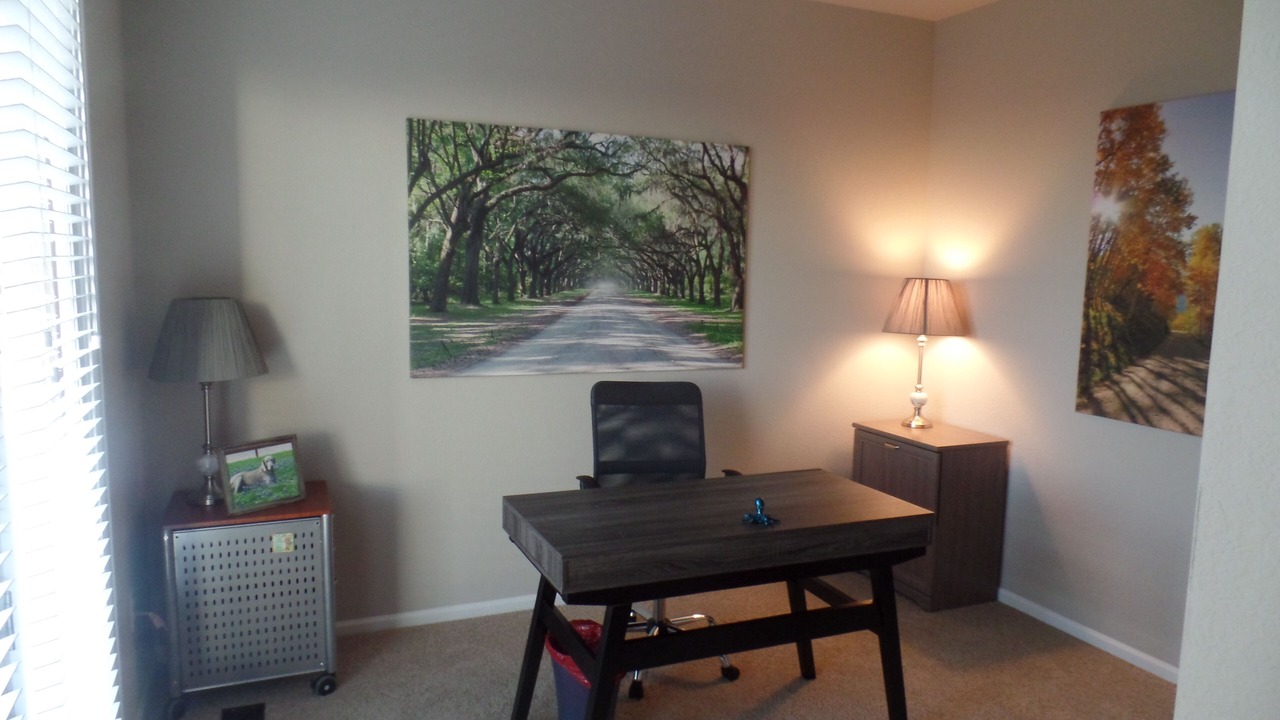 Photo of Livingroom in Dupont