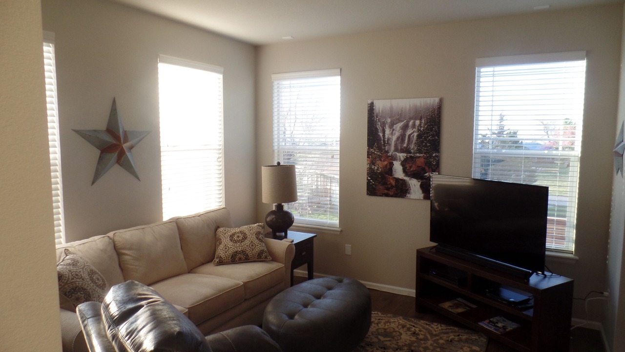Photo of Livingroom in Dupont