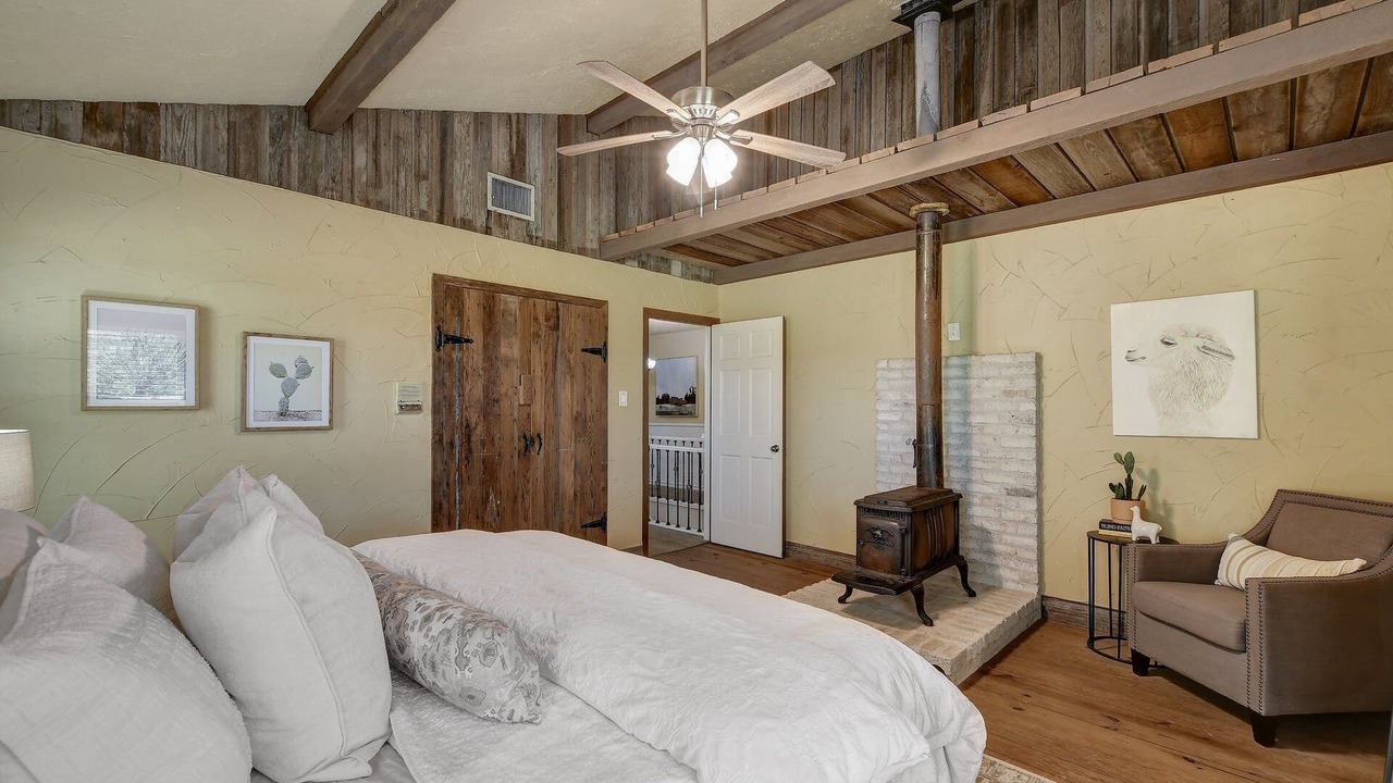 Photo of Bedroom in San Marcos