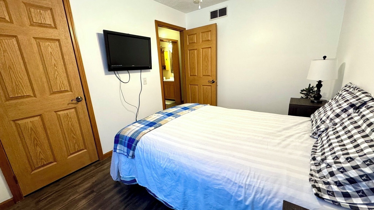 Photo of Bedroom in Charlevoix