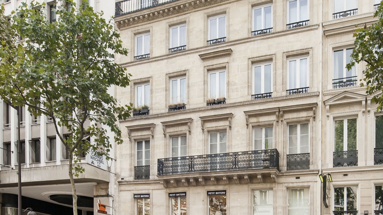 Photo of Outdoor in 8th Arrondissement