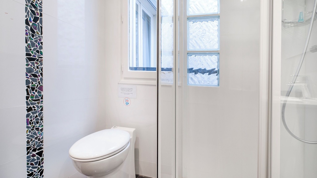 Photo of Bathroom in 8th Arrondissement