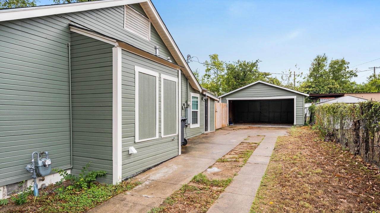 Photo of Outdoor in Brookview