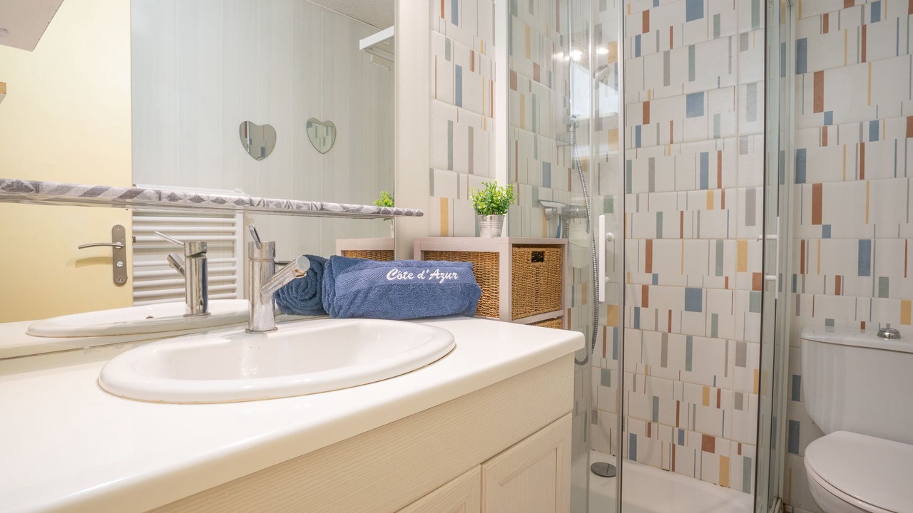 Photo of Bathroom in Saint-Aygulf