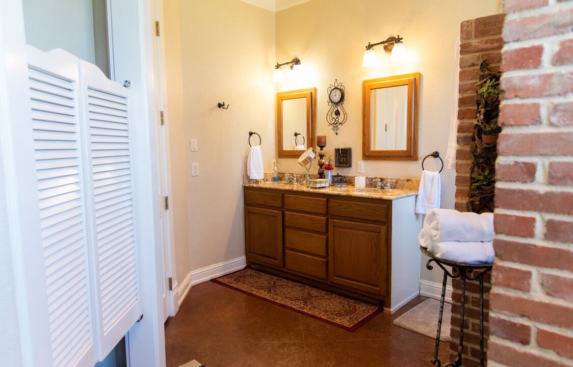 Photo of Bathroom in Ennis