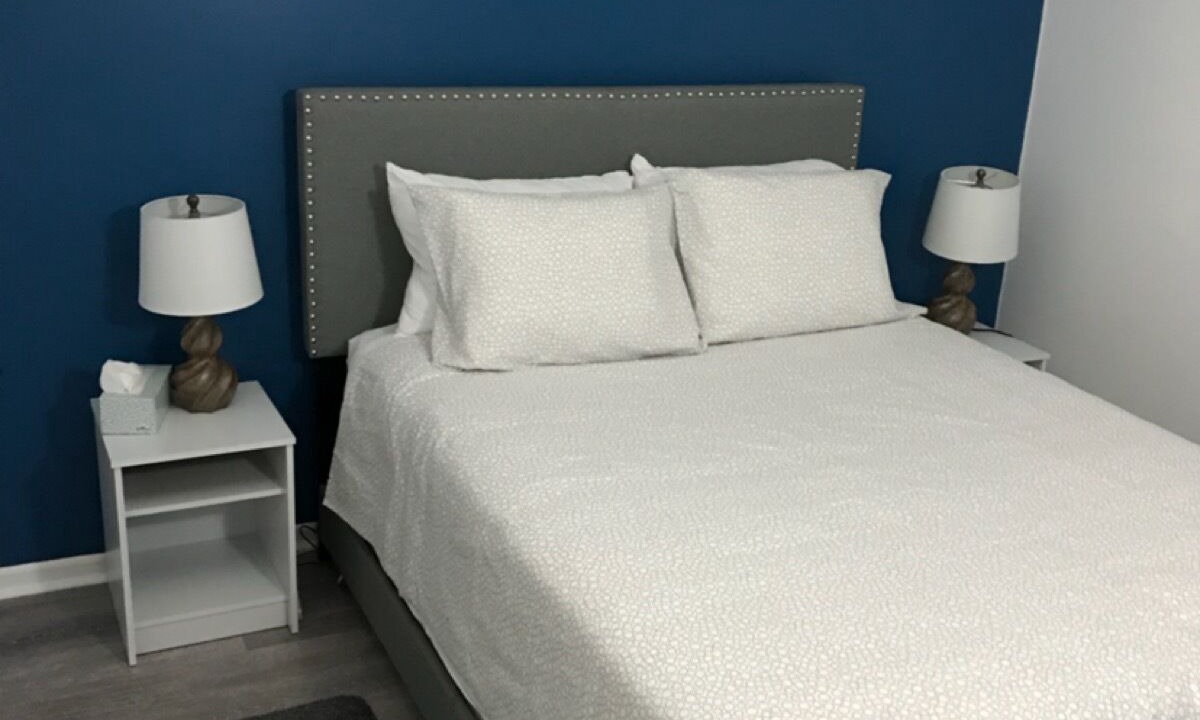 Photo of Bedroom in Downtown Niagara Falls