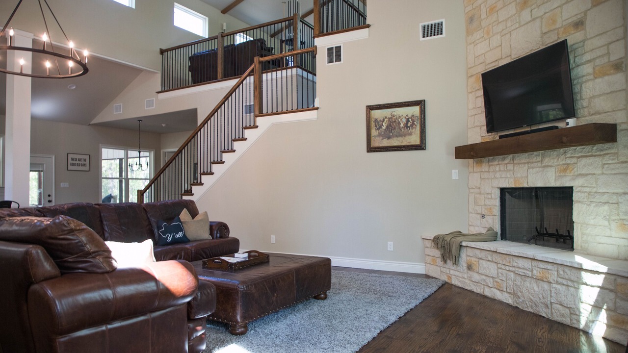 Photo of Livingroom in Quinlan