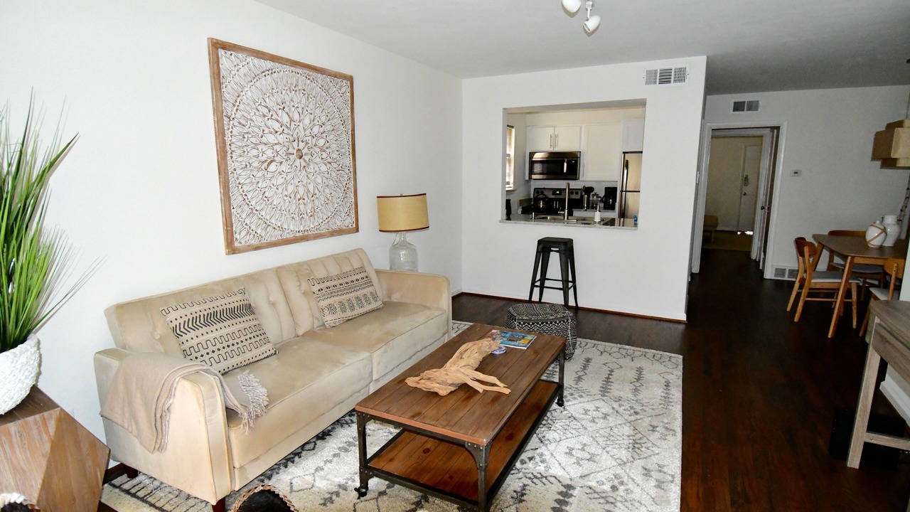 Photo of Livingroom in Oak Lawn