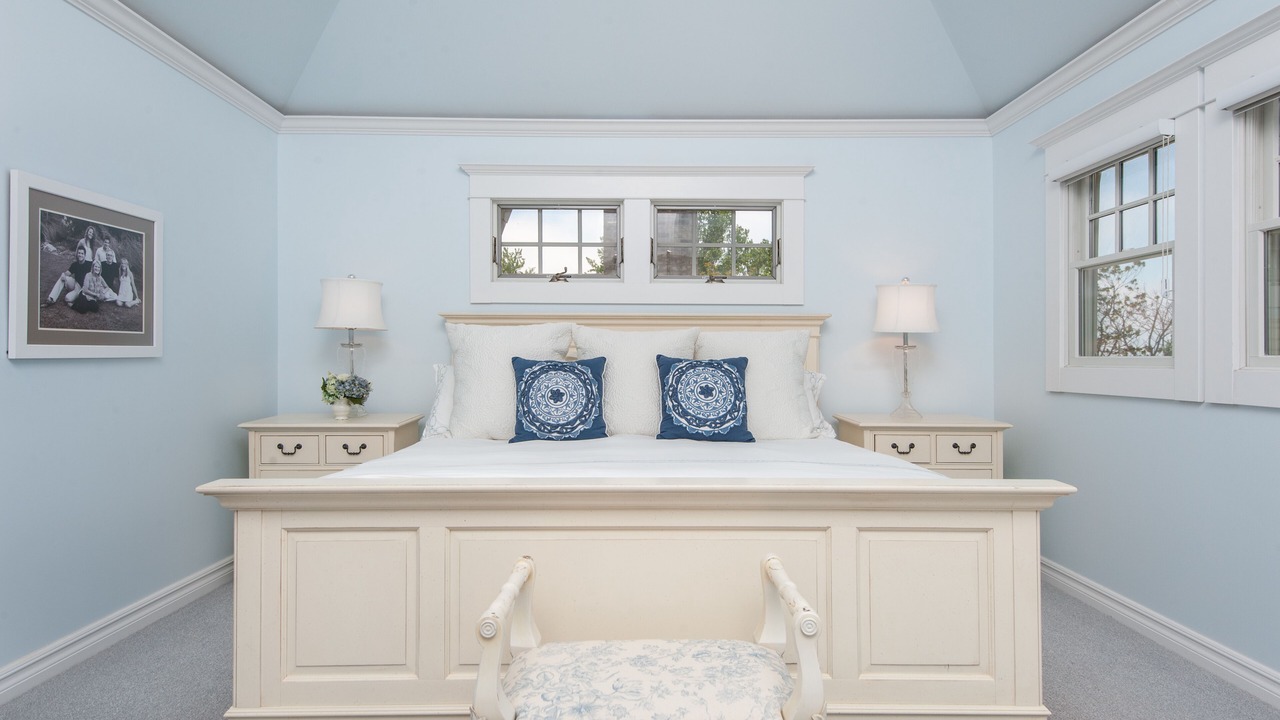 Photo of Bedroom in South Haven