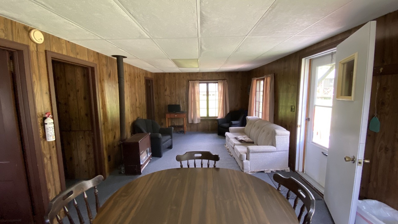 Photo of Others in Barbeau