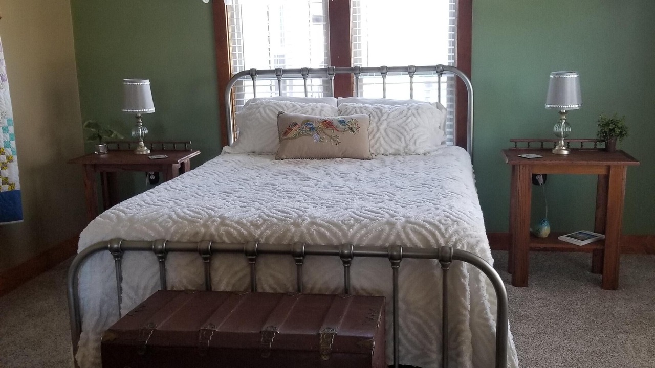 Photo of Bedroom in Holts Summit