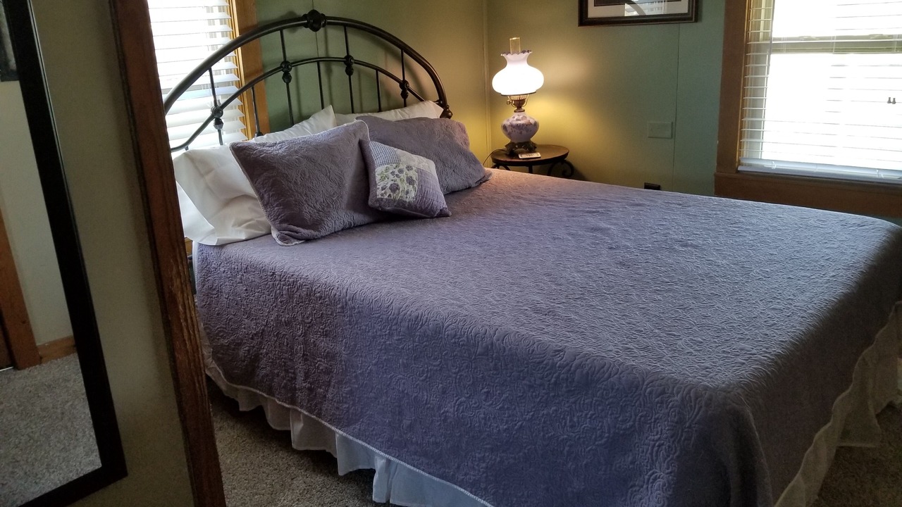 Photo of Bedroom in Holts Summit