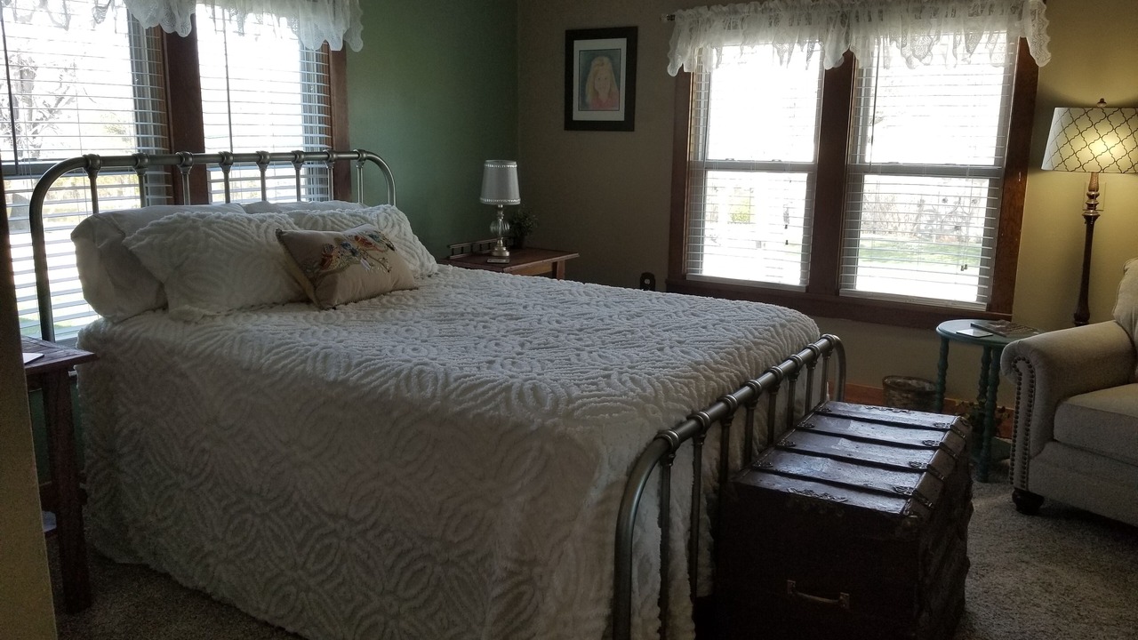 Photo of Bedroom in Holts Summit