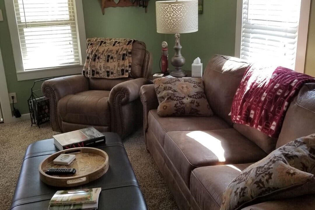 Photo of Livingroom in Holts Summit