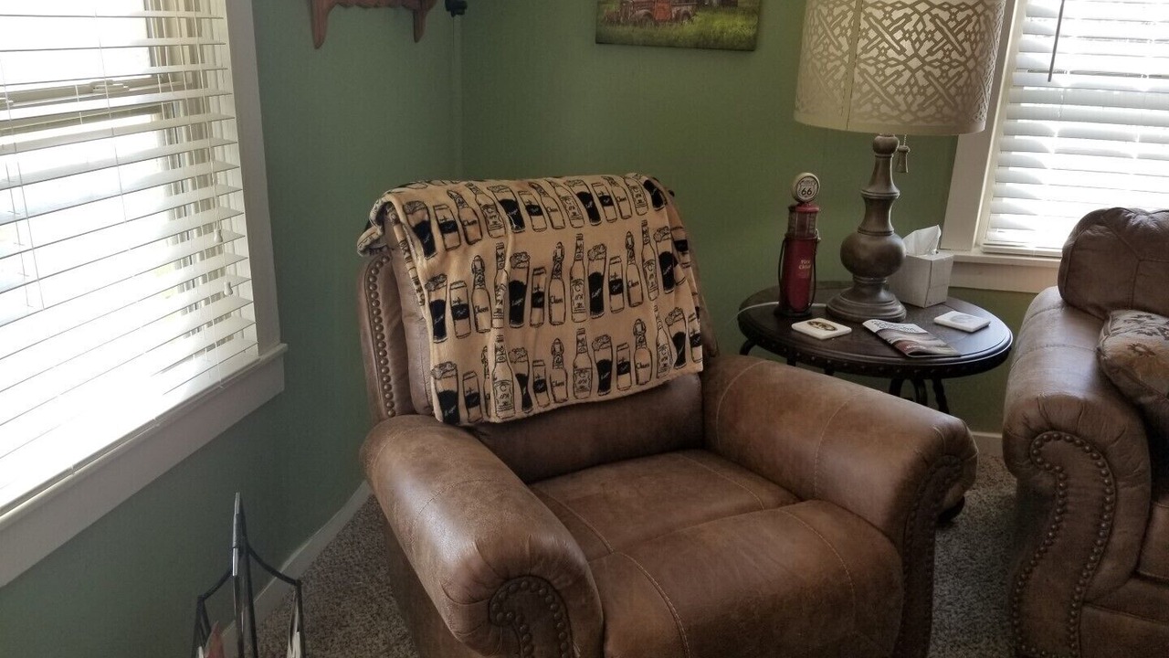 Photo of Livingroom in Holts Summit