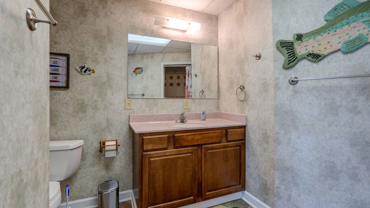 Photo of Bathroom in Moneta