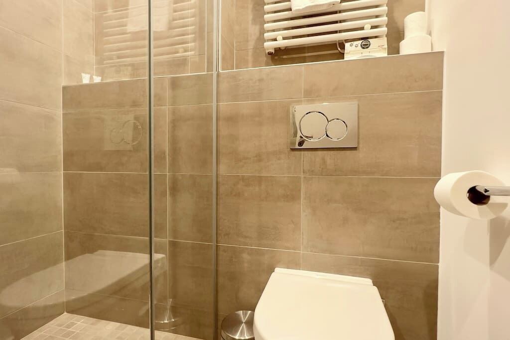 Photo of Others in Enfants-Rouges