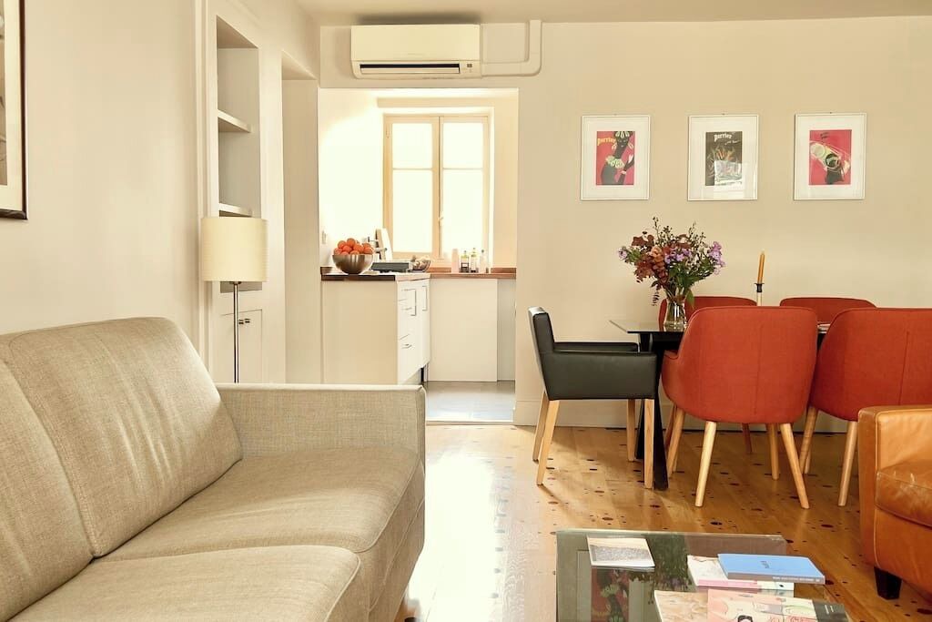 Photo of Others in Enfants-Rouges