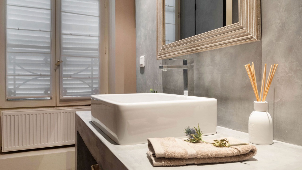 Photo of Bathroom in Saint-Merri